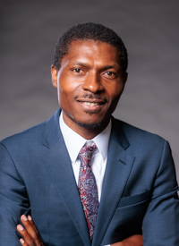 Headshot of Seun Fabiyi